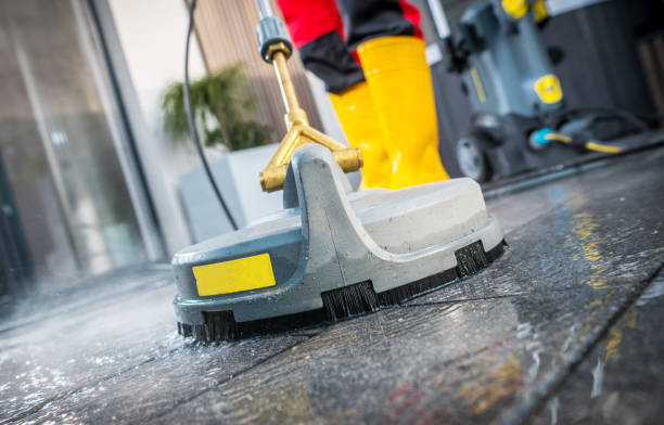 Best Commercial Pressure Washing  in Okemos, MI